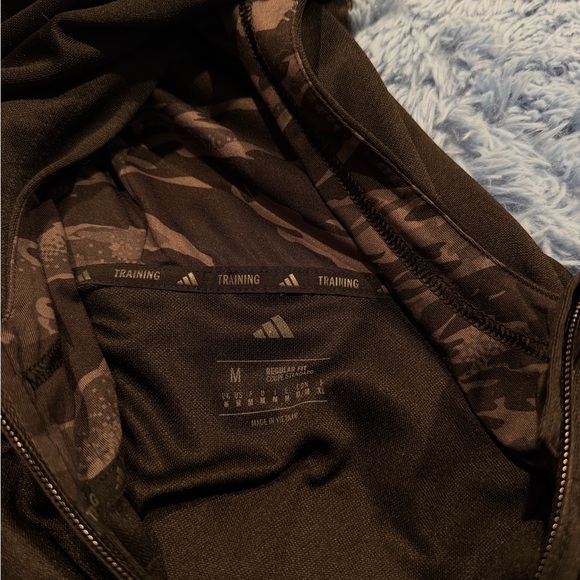 Adidas - Picture 3 of 3